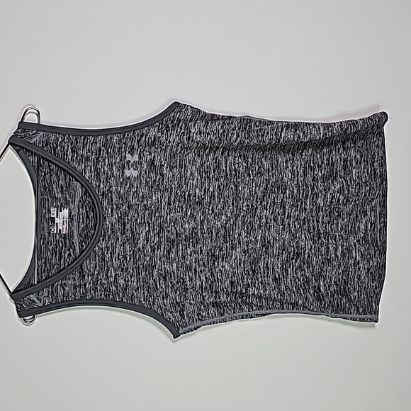 Under Armour Other - UNDER Armour small black and gray heatgear loose fit athletic jersey